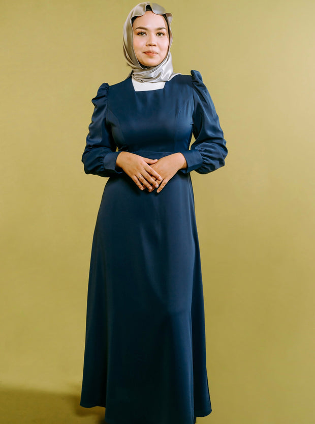 Naqiyah Square Neck Maxi Dress