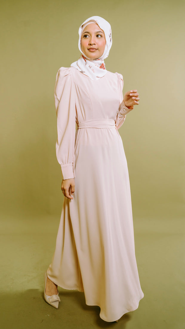 Naqiyah Square Neck Maxi Dress