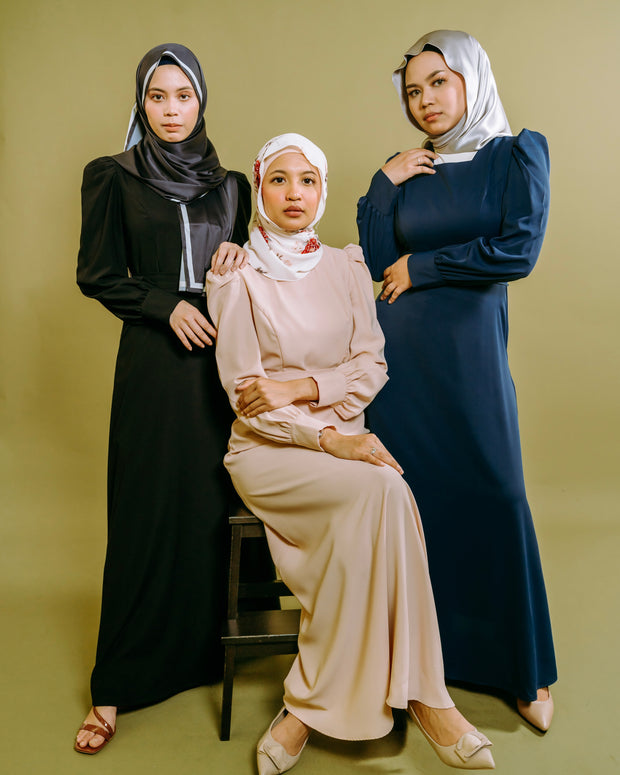 Naqiyah Square Neck Maxi Dress