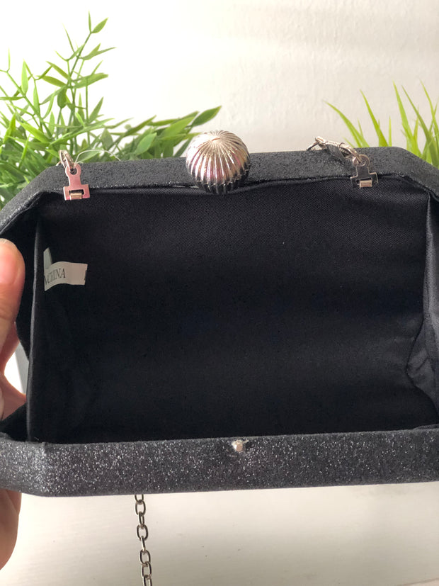 Black Purse with Classic Ball Clip